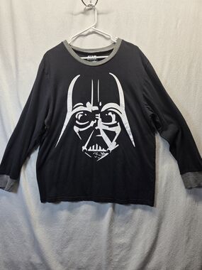 Star Wars Tee Long Sleeve With Darth Vader Size XL